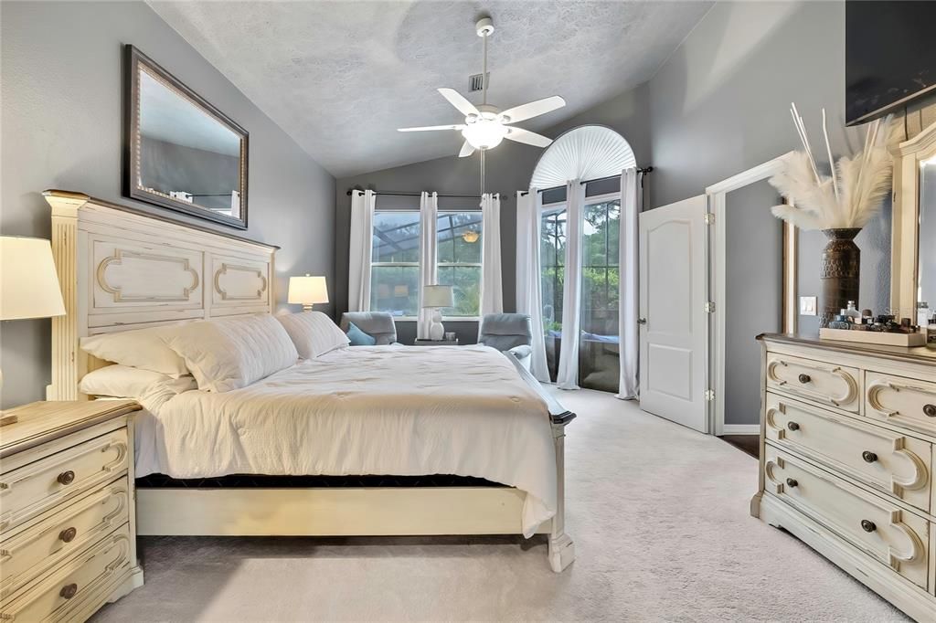 For Sale: $460,000 (4 beds, 3 baths, 2418 Square Feet)