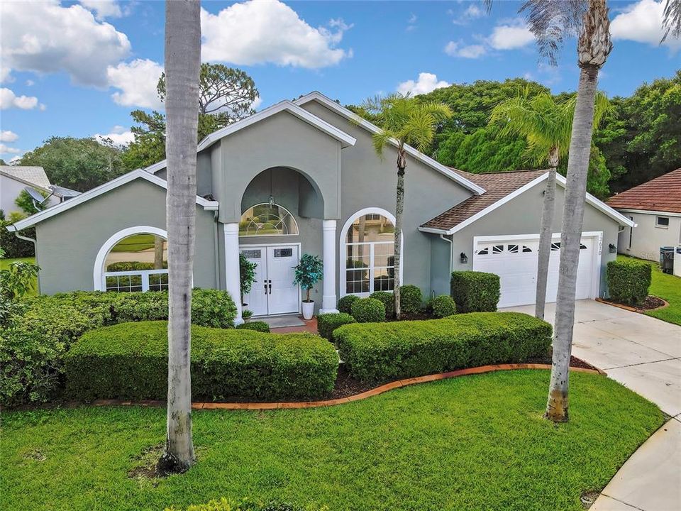 For Sale: $460,000 (4 beds, 3 baths, 2418 Square Feet)