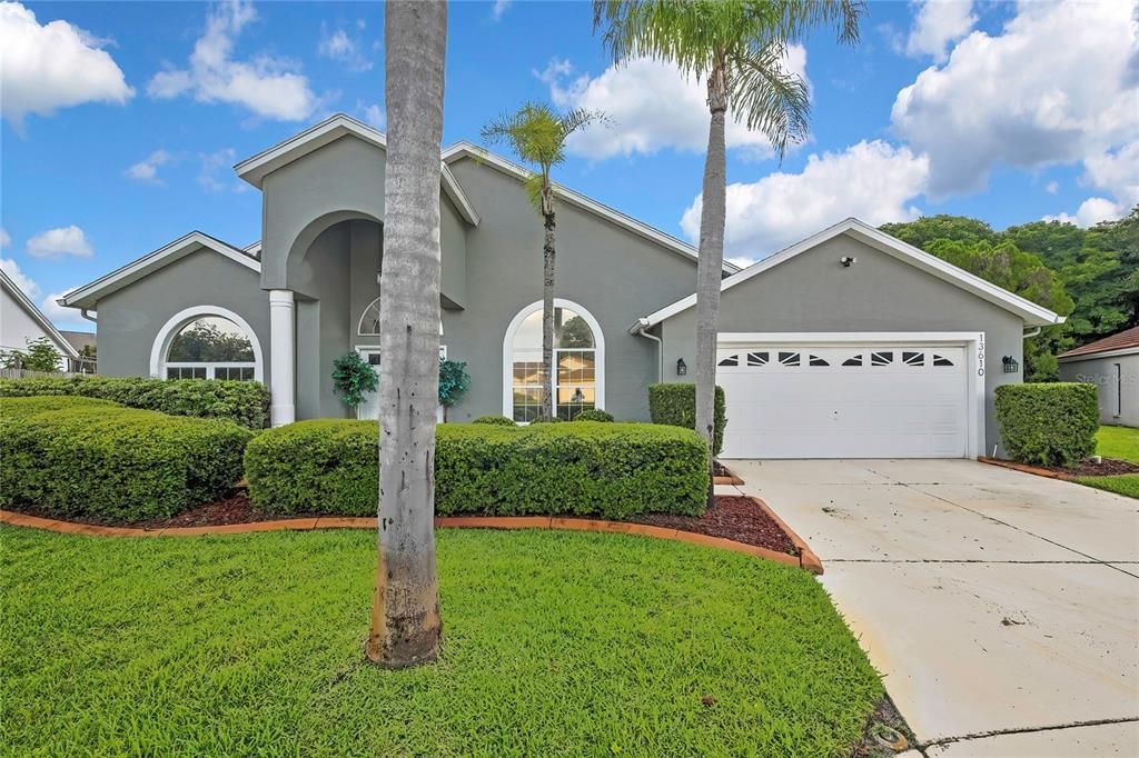 For Sale: $460,000 (4 beds, 3 baths, 2418 Square Feet)