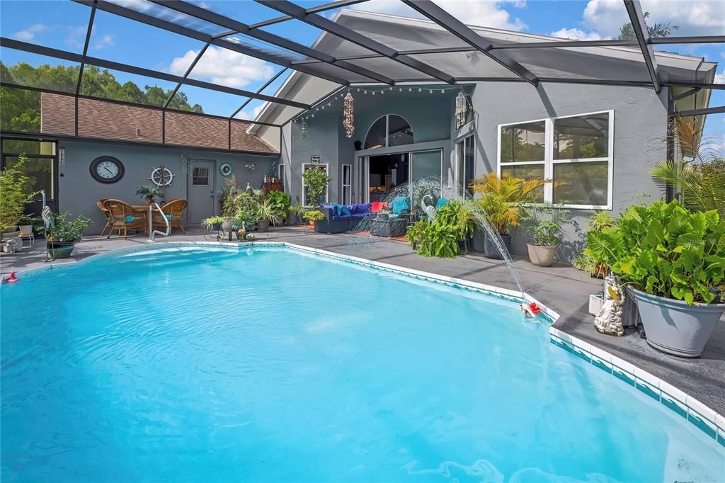 For Sale: $460,000 (4 beds, 3 baths, 2418 Square Feet)