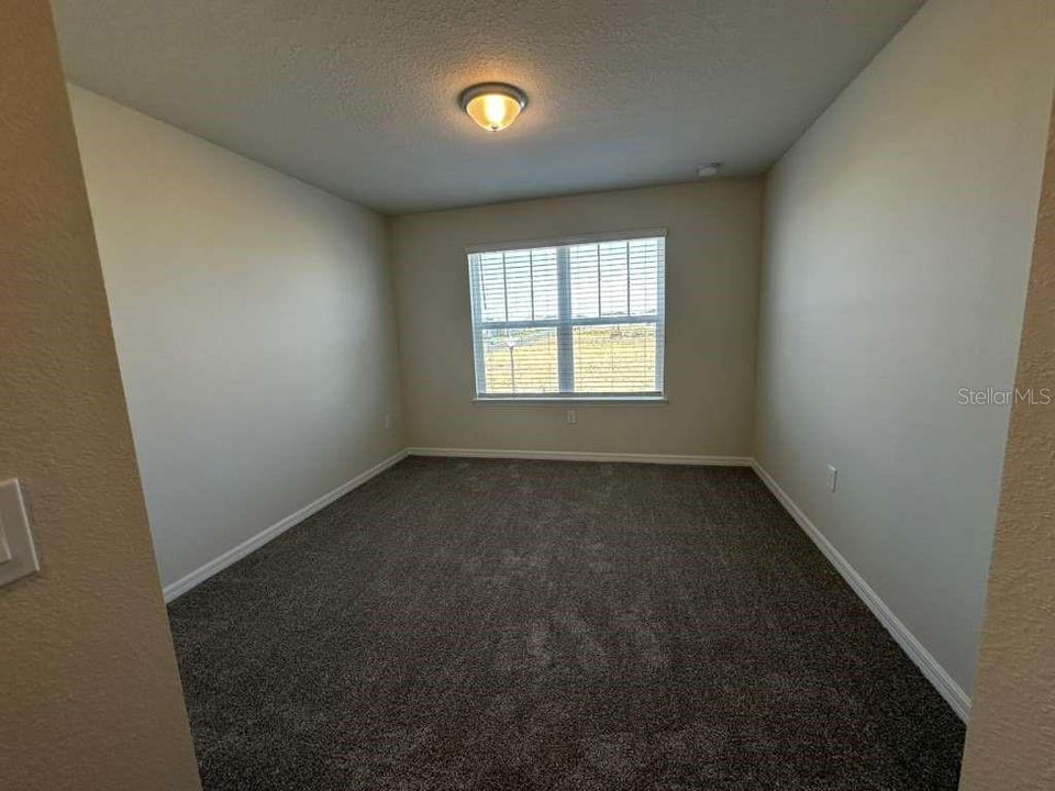 For Rent: $1,850 (3 beds, 2 baths, 1699 Square Feet)