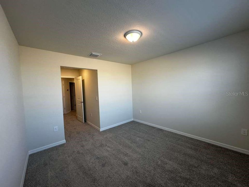 For Rent: $1,850 (3 beds, 2 baths, 1699 Square Feet)