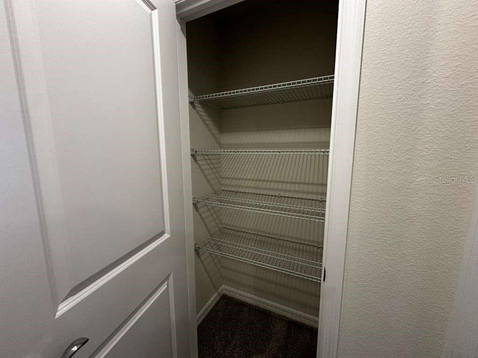 For Rent: $1,850 (3 beds, 2 baths, 1699 Square Feet)