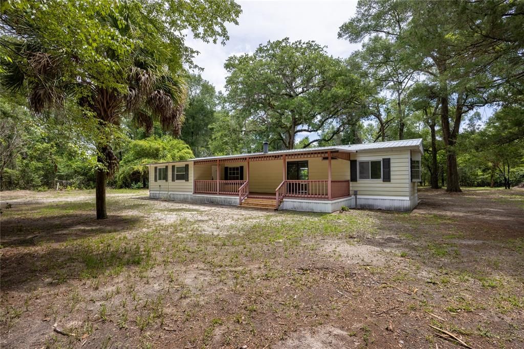 Active With Contract: $189,900 (2 beds, 2 baths, 1030 Square Feet)