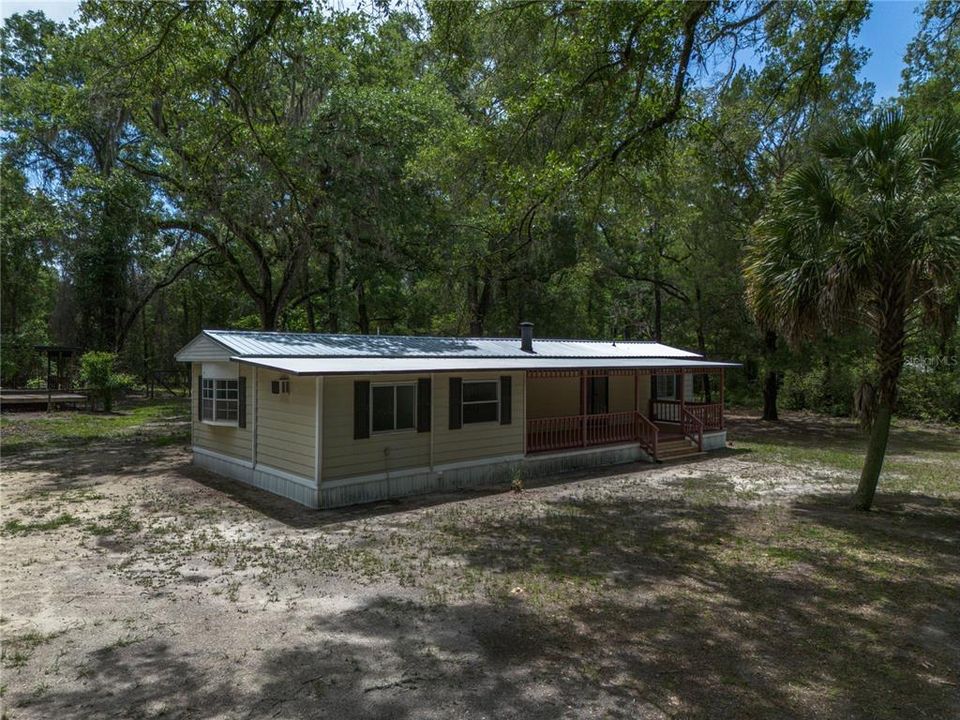 Active With Contract: $189,900 (2 beds, 2 baths, 1030 Square Feet)