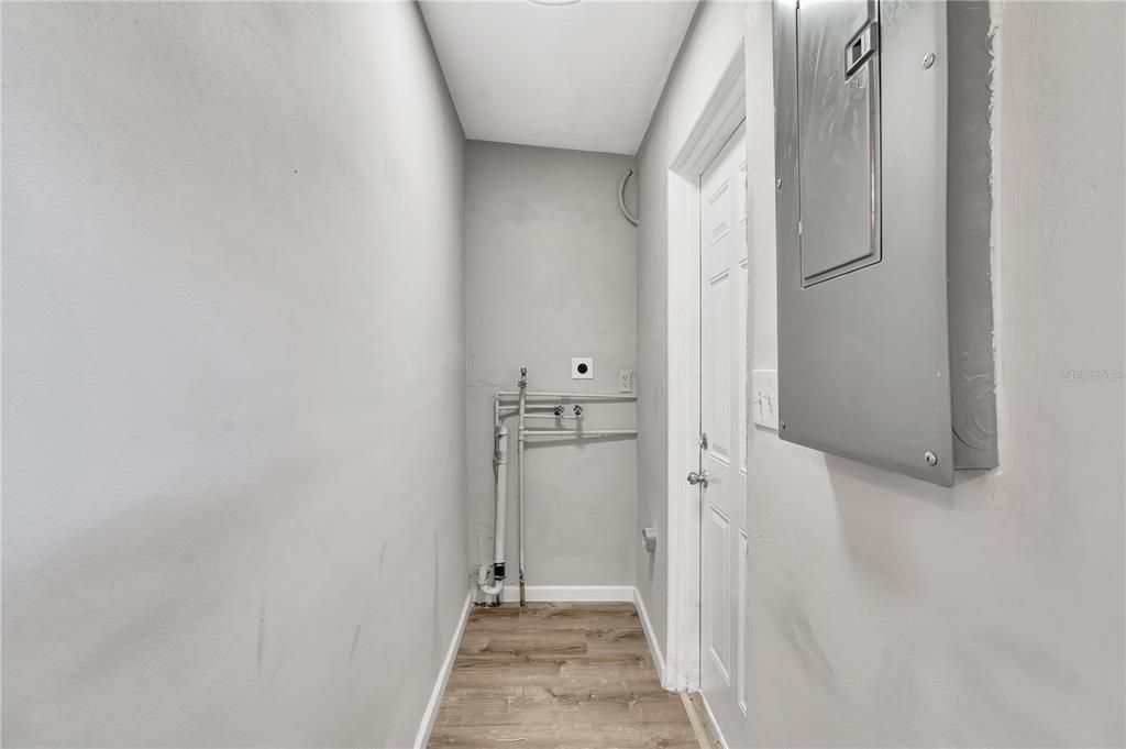 En Venta: $249,900 (2 camas, 1 baños, 864 Pies cuadrados)