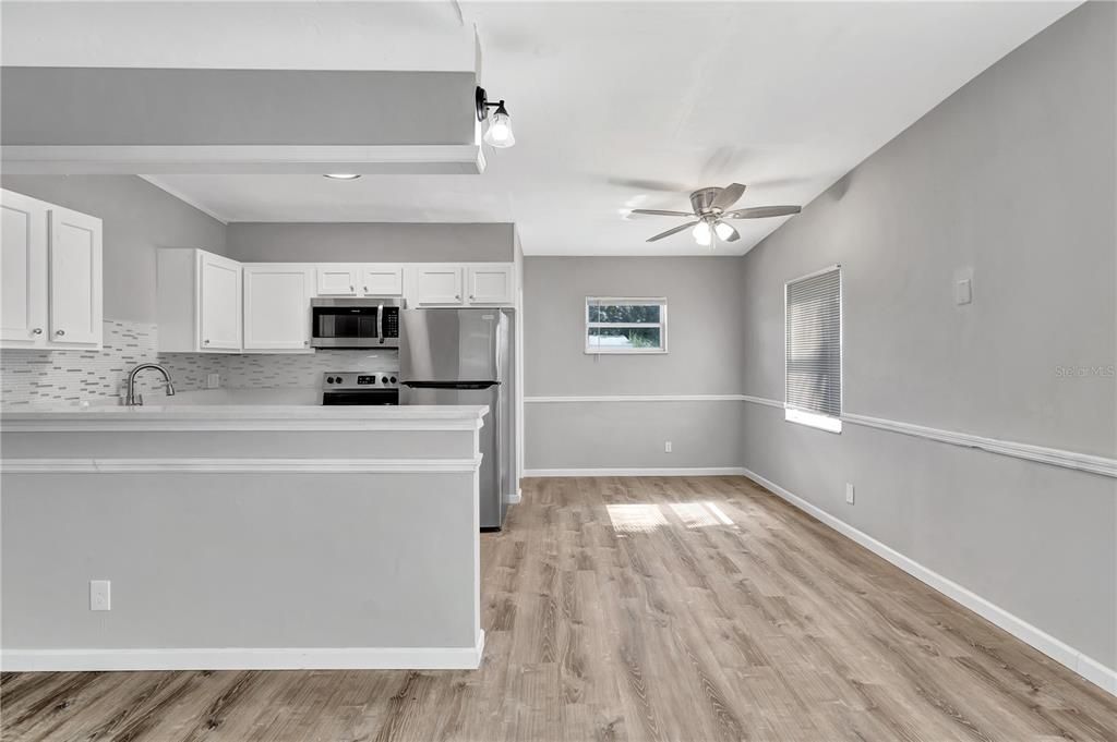 En Venta: $249,900 (2 camas, 1 baños, 864 Pies cuadrados)