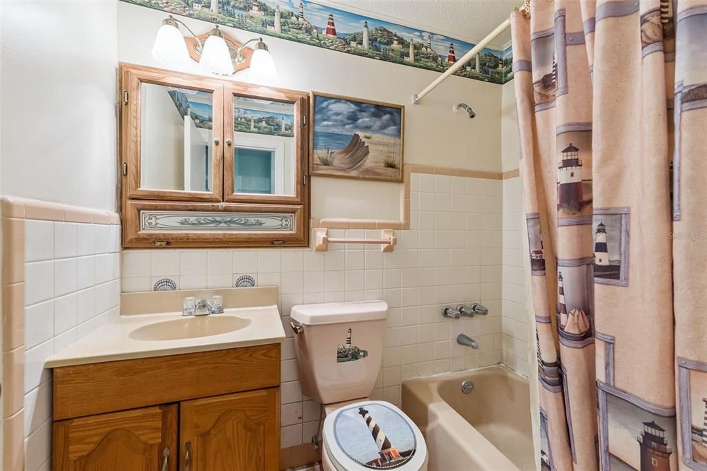 For Sale: $277,000 (4 beds, 2 baths, 1502 Square Feet)