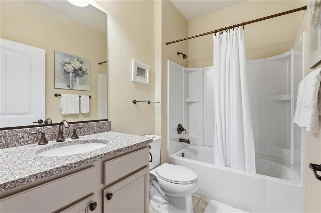 For Sale: $433,000 (2 beds, 2 baths, 1973 Square Feet)