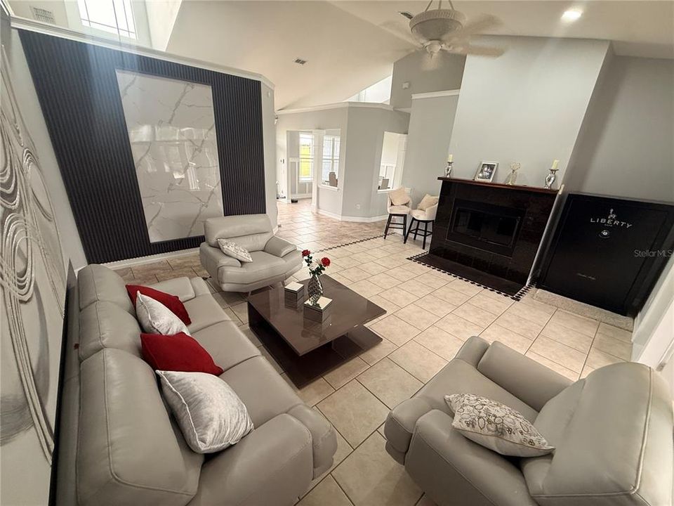For Sale: $1,380,000 (3 beds, 3 baths, 3424 Square Feet)