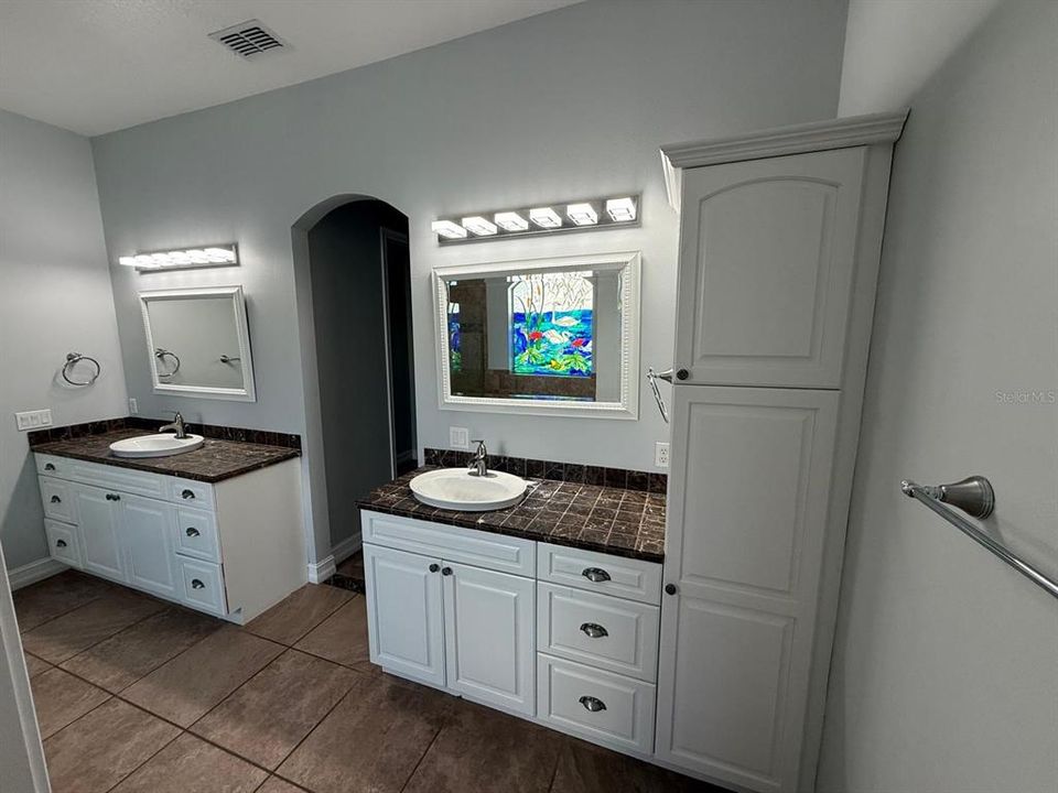 For Sale: $1,380,000 (3 beds, 3 baths, 3424 Square Feet)
