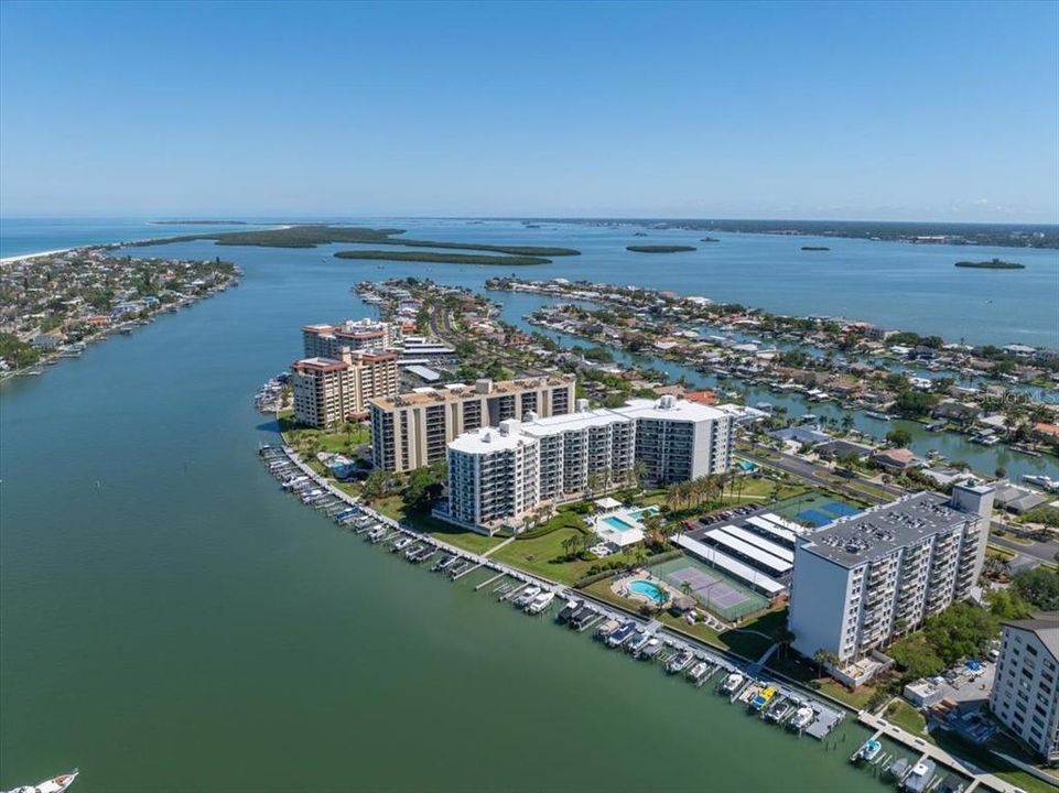 For Rent: $2,500 (2 beds, 2 baths, 1350 Square Feet)