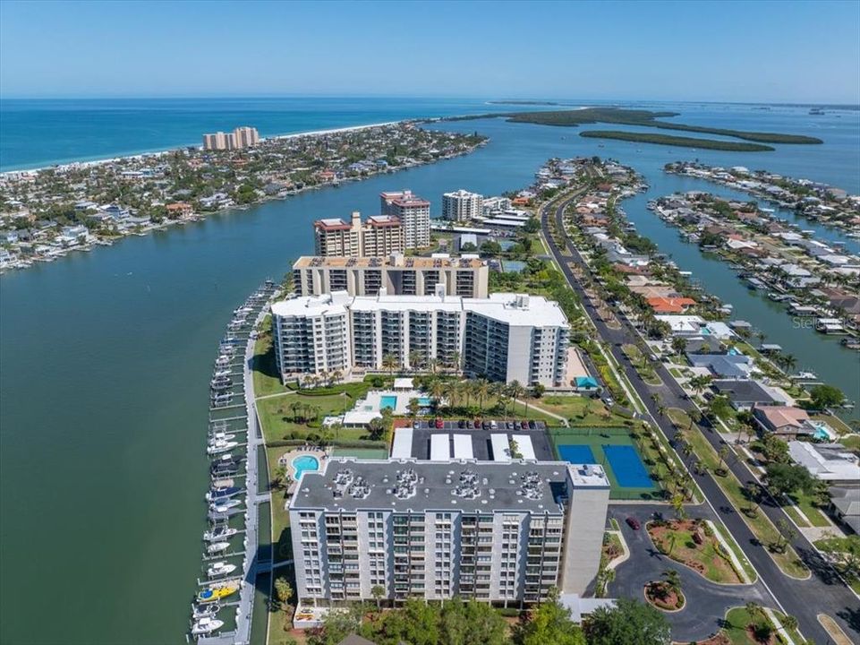 For Rent: $2,500 (2 beds, 2 baths, 1350 Square Feet)