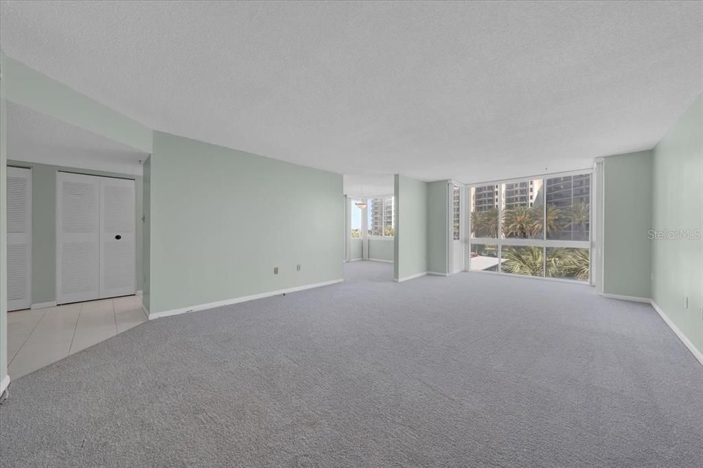 For Rent: $2,500 (2 beds, 2 baths, 1350 Square Feet)