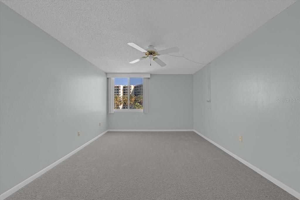 For Rent: $2,500 (2 beds, 2 baths, 1350 Square Feet)