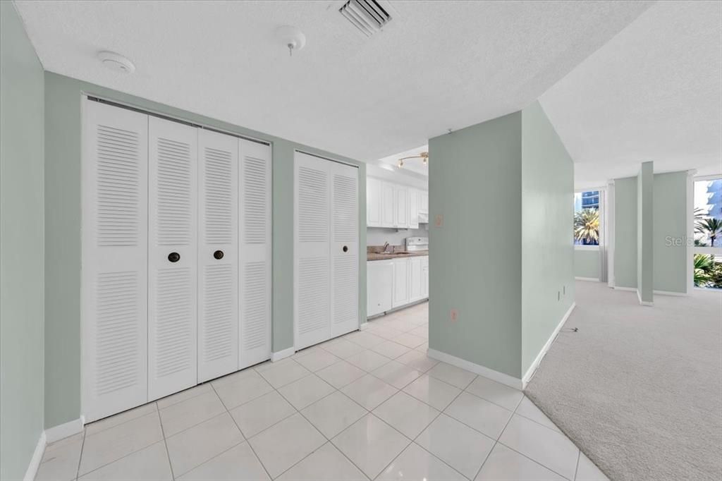 For Rent: $2,500 (2 beds, 2 baths, 1350 Square Feet)