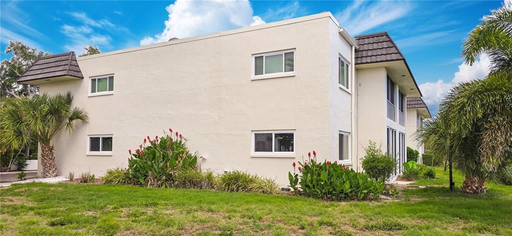 En Venta: $229,900 (2 camas, 2 baños, 1135 Pies cuadrados)