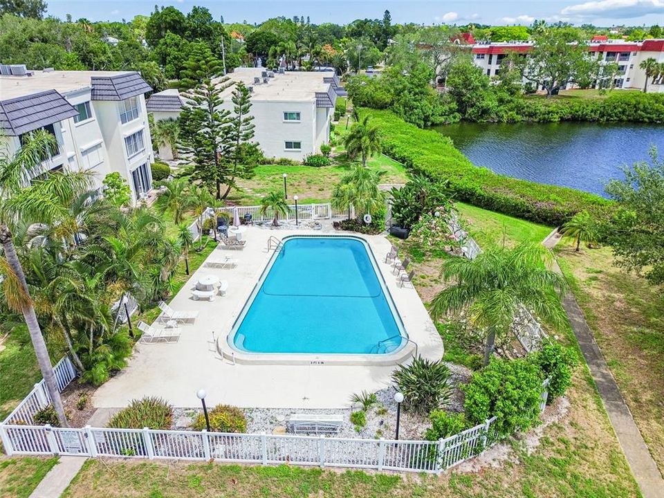En Venta: $229,900 (2 camas, 2 baños, 1135 Pies cuadrados)