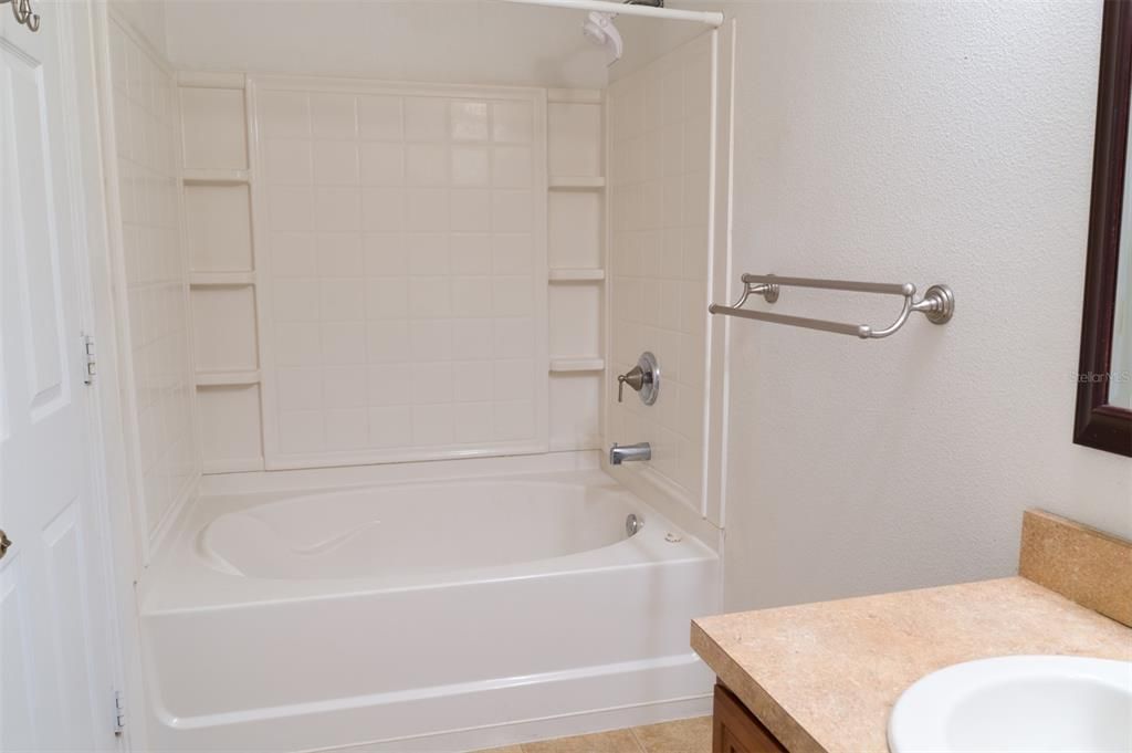 En Venta: $399,999 (3 camas, 2 baños, 1692 Pies cuadrados)