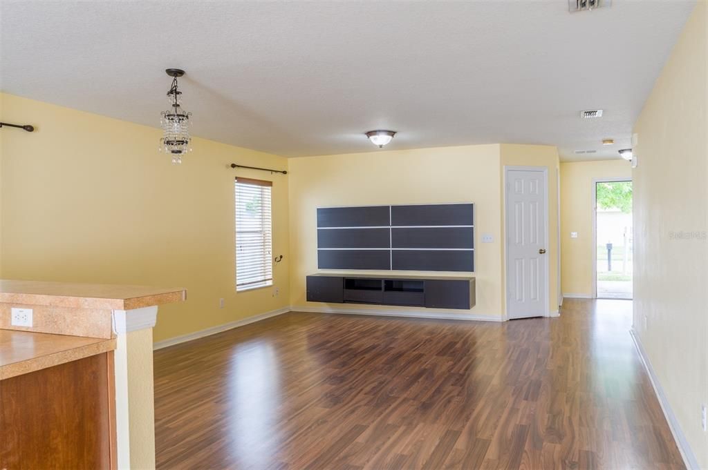 En Venta: $399,999 (3 camas, 2 baños, 1692 Pies cuadrados)