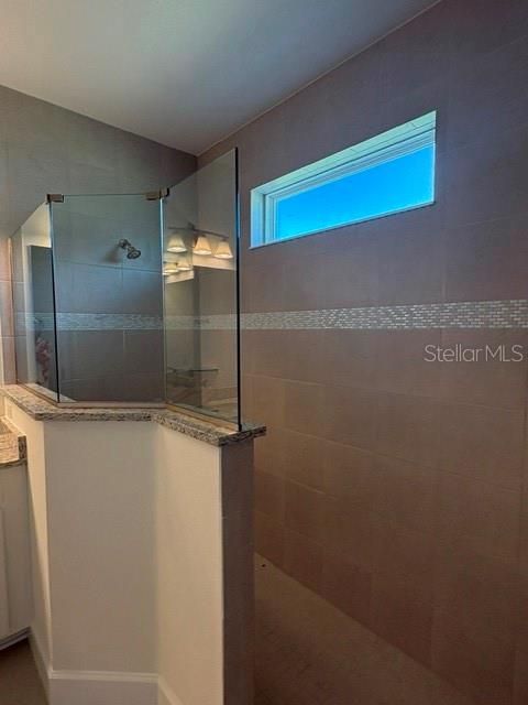 For Rent: $2,200 (3 beds, 2 baths, 1834 Square Feet)