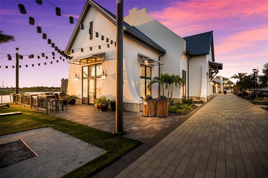 Activo con contrato: $739,000 (2 camas, 2 baños, 1887 Pies cuadrados)