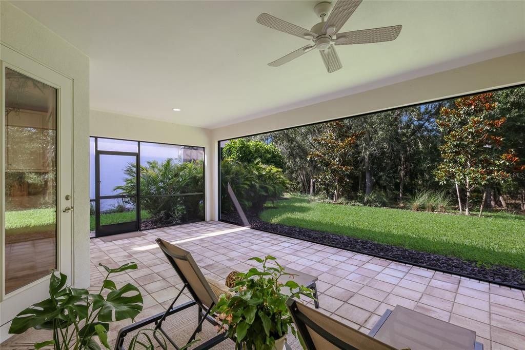 Activo con contrato: $739,000 (2 camas, 2 baños, 1887 Pies cuadrados)