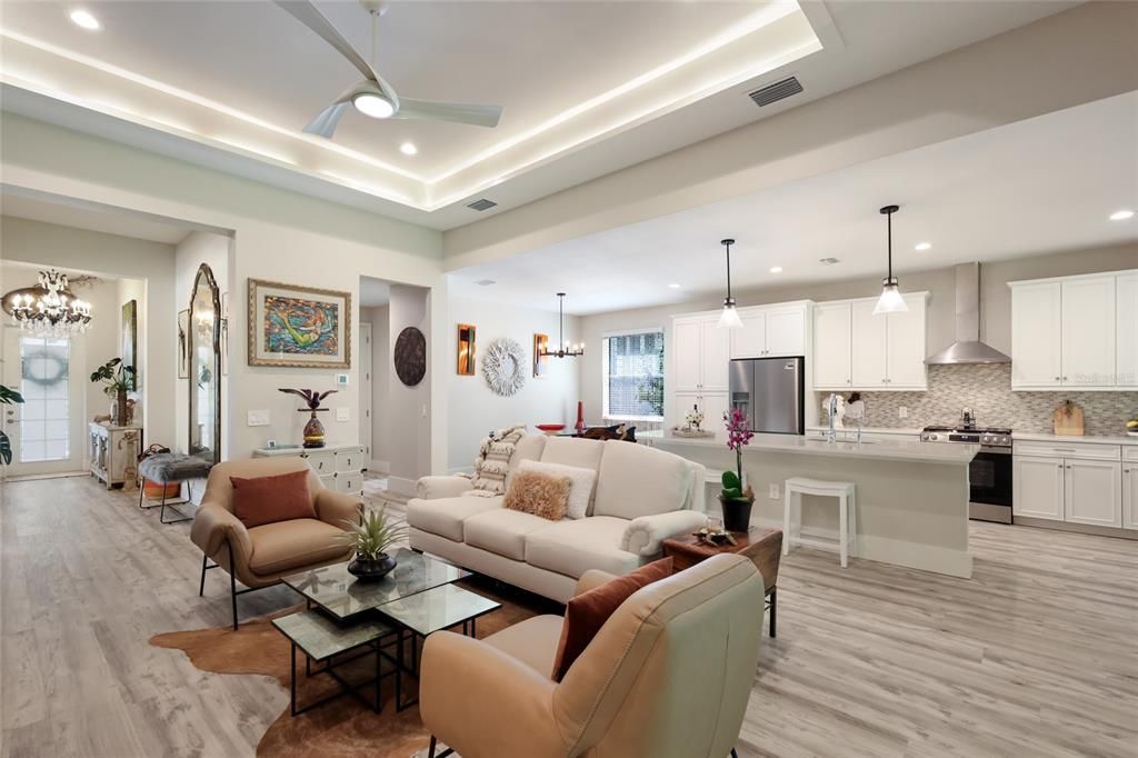 Activo con contrato: $739,000 (2 camas, 2 baños, 1887 Pies cuadrados)