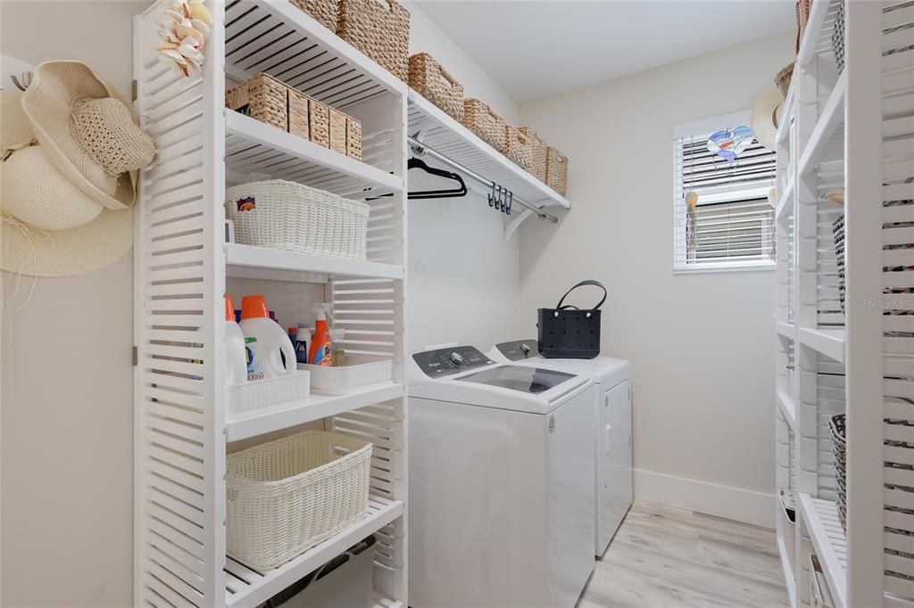 Activo con contrato: $739,000 (2 camas, 2 baños, 1887 Pies cuadrados)