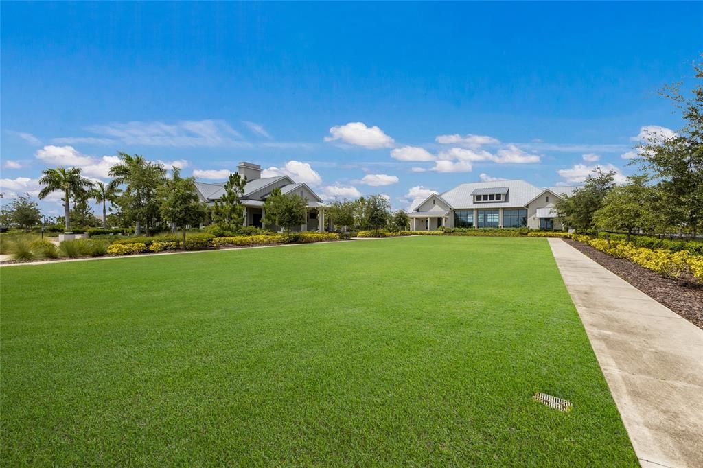 Activo con contrato: $739,000 (2 camas, 2 baños, 1887 Pies cuadrados)