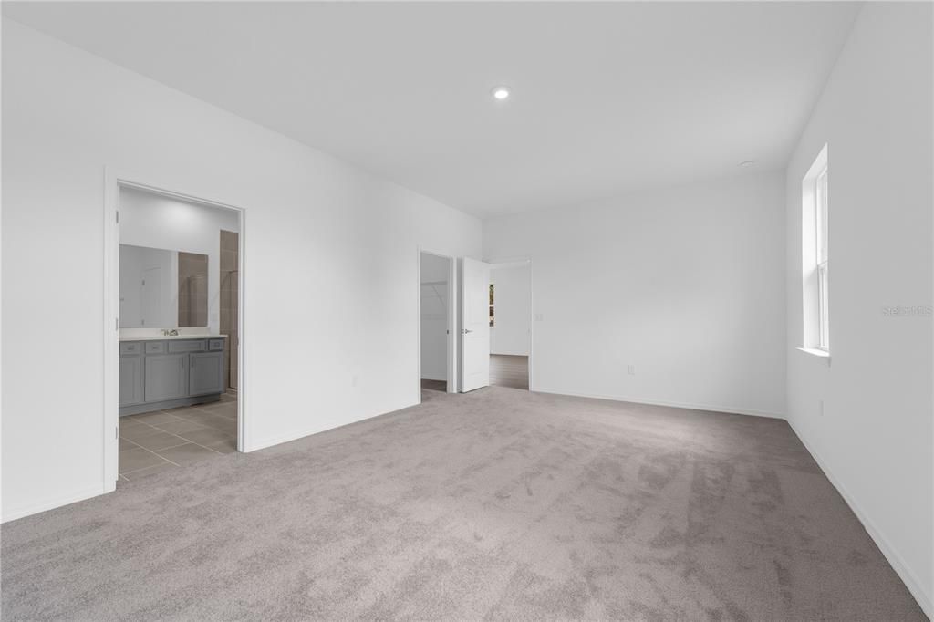For Sale: $447,500 (4 beds, 3 baths, 2210 Square Feet)