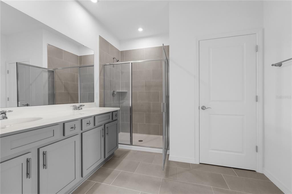 For Sale: $447,500 (4 beds, 3 baths, 2210 Square Feet)