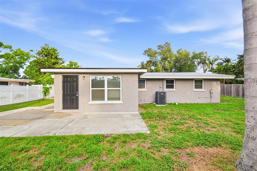 En Venta: $473,000 (3 camas, 2 baños, 1330 Pies cuadrados)