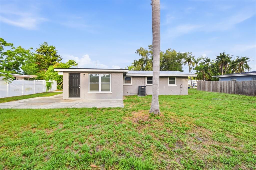 En Venta: $473,000 (3 camas, 2 baños, 1330 Pies cuadrados)