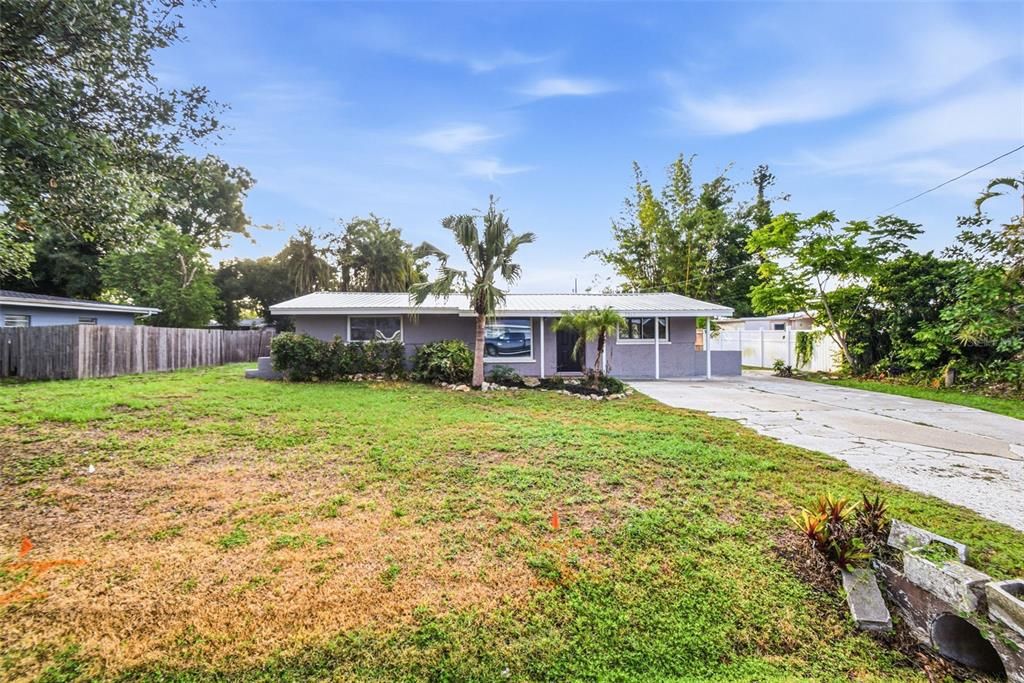 En Venta: $473,000 (3 camas, 2 baños, 1330 Pies cuadrados)