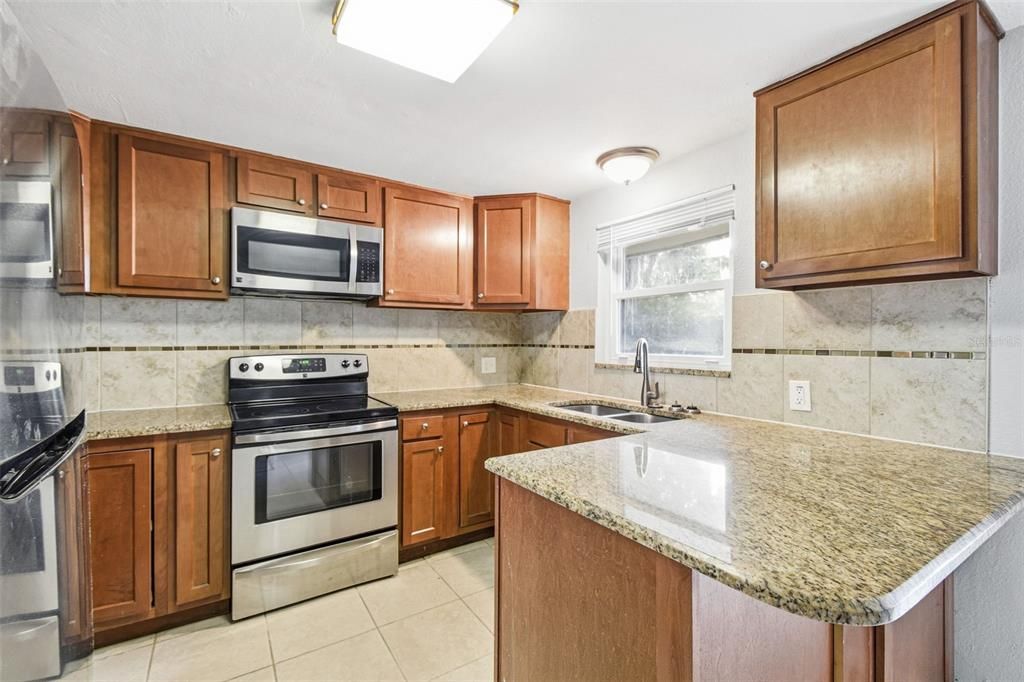 En Venta: $473,000 (3 camas, 2 baños, 1330 Pies cuadrados)