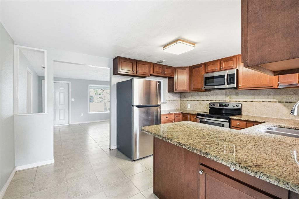 En Venta: $473,000 (3 camas, 2 baños, 1330 Pies cuadrados)