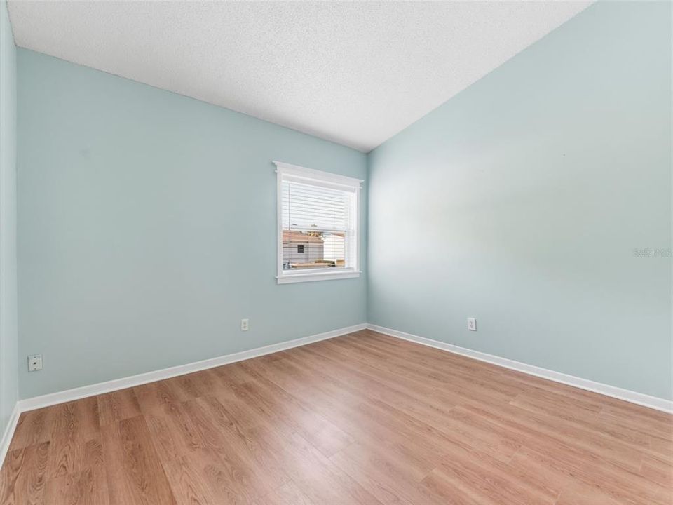 В аренду: $2,300 (2 спален, 1 ванн, 1044 Квадратных фут)