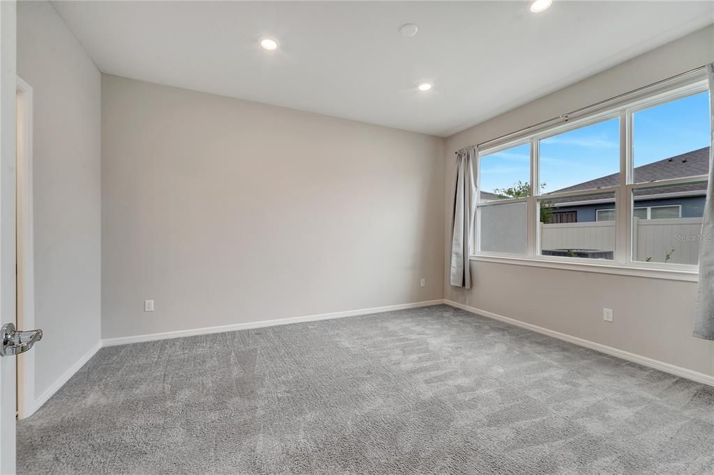 For Rent: $2,100 (2 beds, 2 baths, 1579 Square Feet)