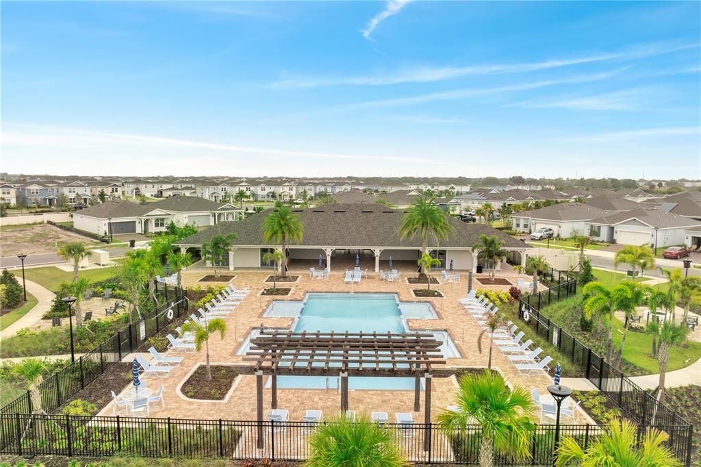 For Rent: $2,100 (2 beds, 2 baths, 1579 Square Feet)