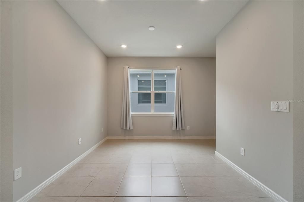 For Rent: $2,100 (2 beds, 2 baths, 1579 Square Feet)