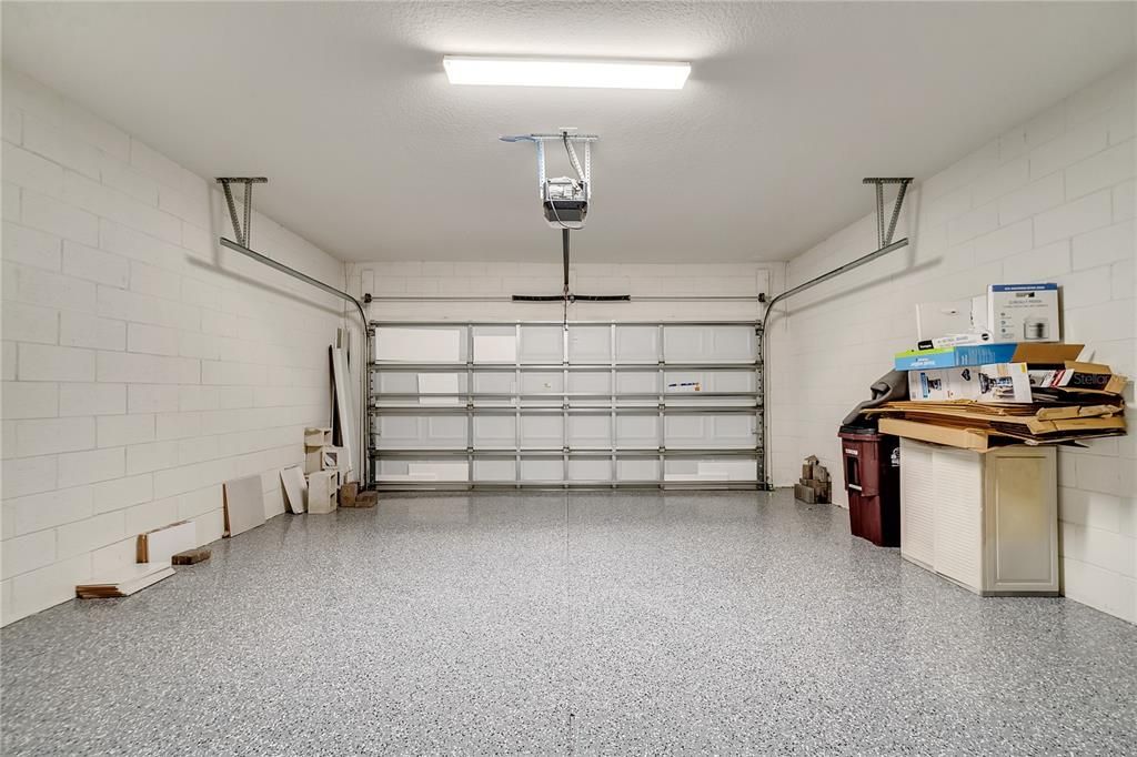 For Rent: $2,100 (2 beds, 2 baths, 1579 Square Feet)