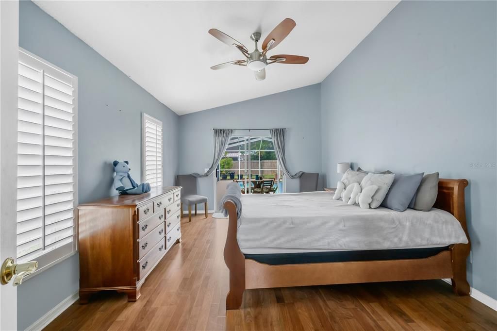 For Sale: $399,000 (3 beds, 2 baths, 1674 Square Feet)