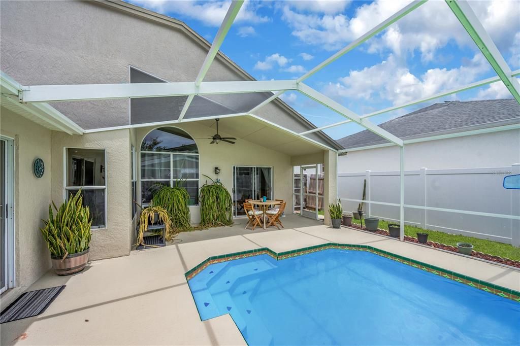 For Sale: $399,000 (3 beds, 2 baths, 1674 Square Feet)