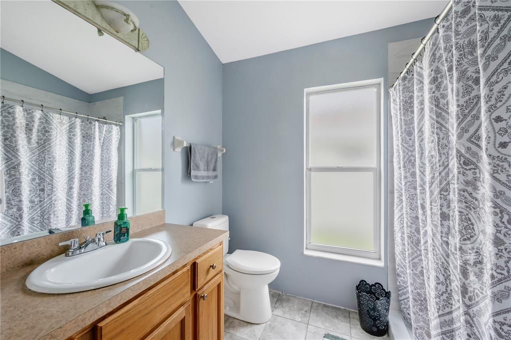 For Sale: $399,000 (3 beds, 2 baths, 1674 Square Feet)