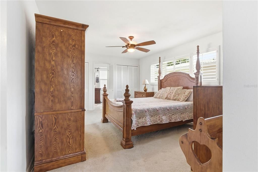 For Sale: $455,000 (2 beds, 2 baths, 1444 Square Feet)