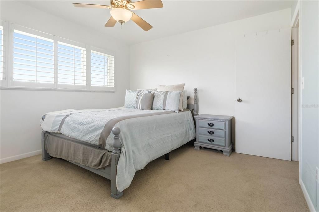 For Sale: $455,000 (2 beds, 2 baths, 1444 Square Feet)