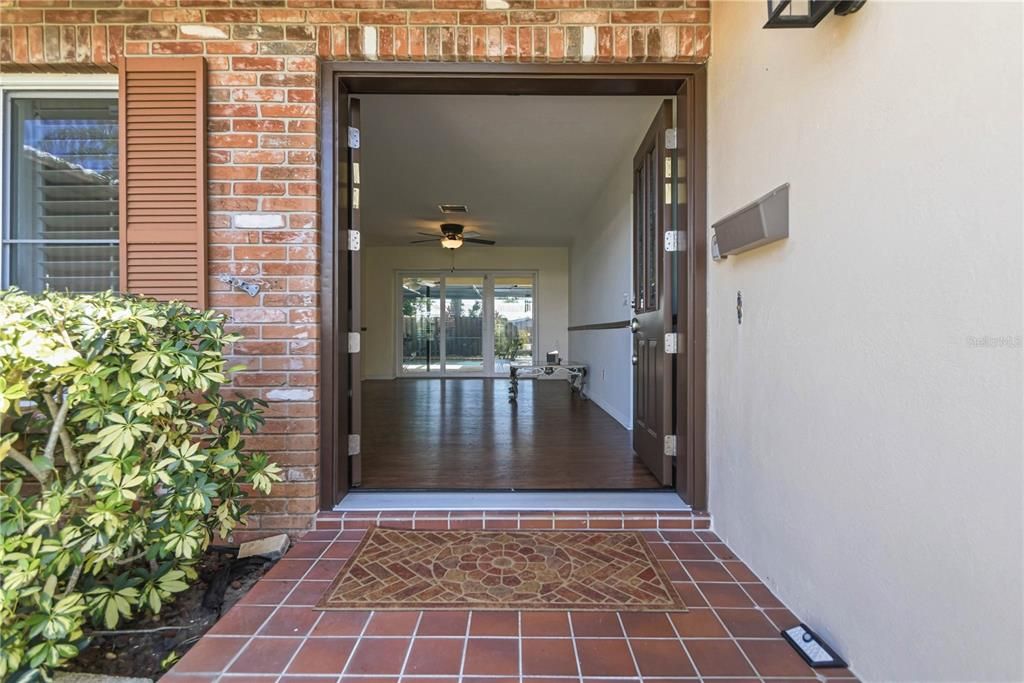 For Sale: $455,000 (2 beds, 2 baths, 1444 Square Feet)