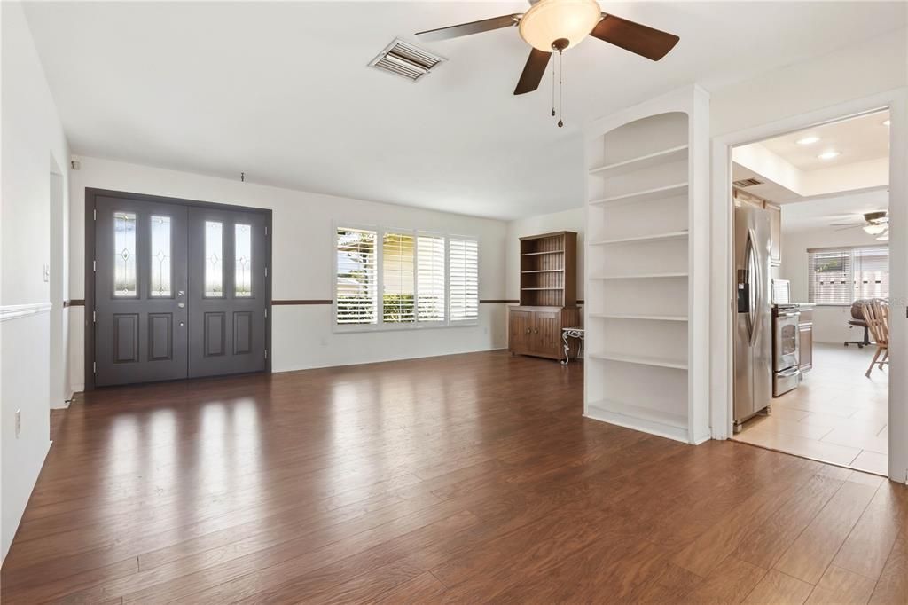 For Sale: $455,000 (2 beds, 2 baths, 1444 Square Feet)