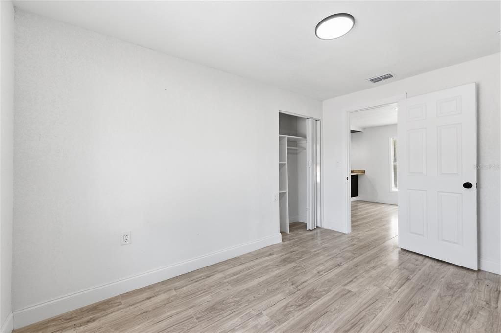На продажу: $219,000 (3 спален, 2 ванн, 1014 Квадратных фут)